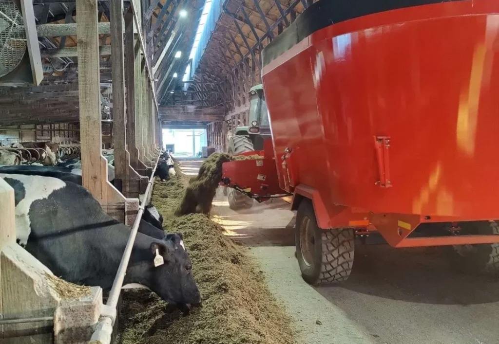 Fertilizer Seeder Gearbox square round Gearbox Speed Reducer Feed Mixer Gearboxes Replacement of Comer Code C3A, 1:1, 1,8:1