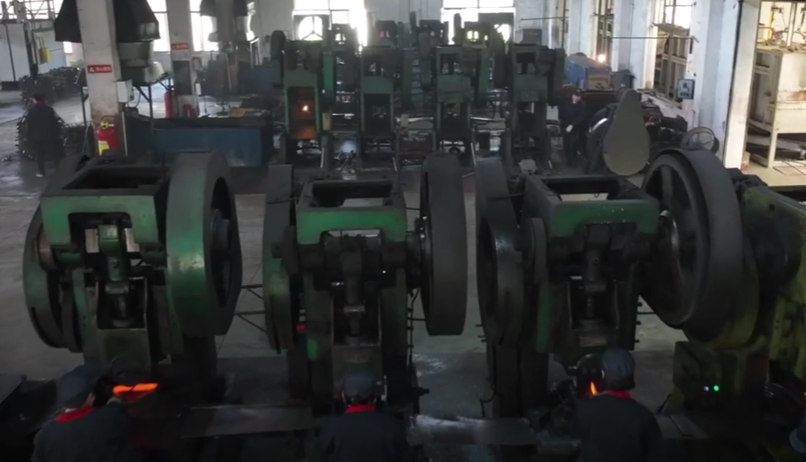 Agricultural TD060-12523 5-19-133-06 TD060-12524 Steering Gear 10T for Tractor M6040,M5000