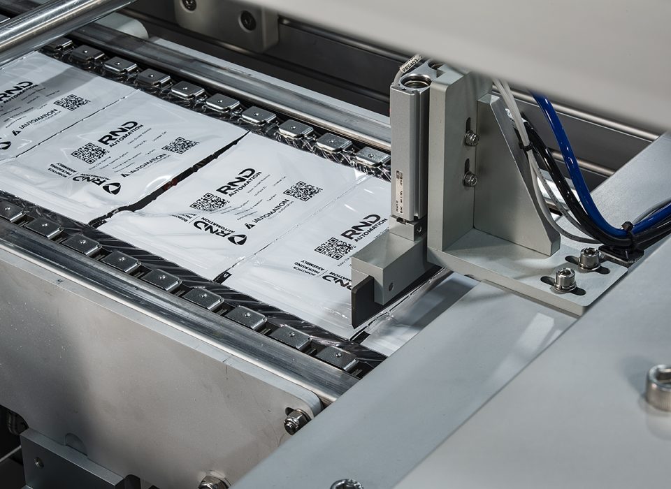 1 Tip Clamp (Type E) 08B1GC-E Stainless Steel Gripper Roller Chain for Form Fill and Vacuum Seal Wrapping