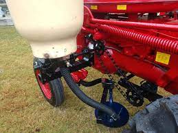 OEM Agricultural fertilizer distributor 662 667H 667X Steel Pintle Chain and sprockets with HB4 HB4S Attachment