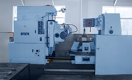 Metric Self Locking Globoid Steel Brass Pinion Slew Drive Wheel Steering Set Elevator Hobbing Machine CNC Screw Shaft Worm Gear