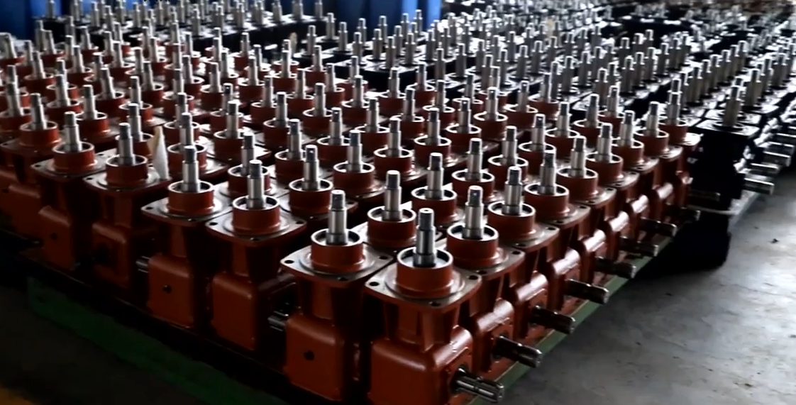 RC 100 Skid Steer Mower Rotary Cutter Gearbox with 1-3/8" 6 Spline